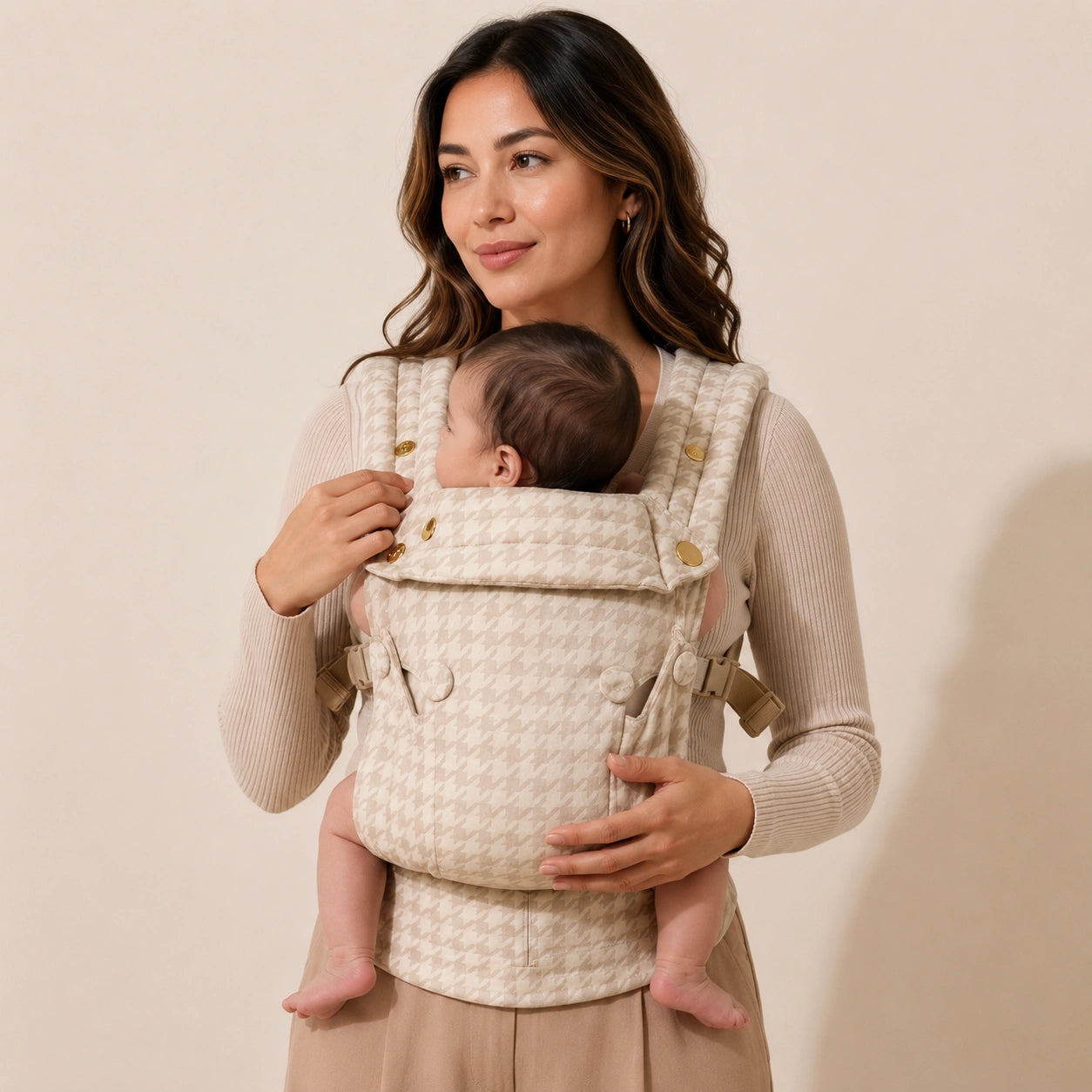 BABYTRAGE – NEUTRALES HAUNDSTOOTH-MUSTER