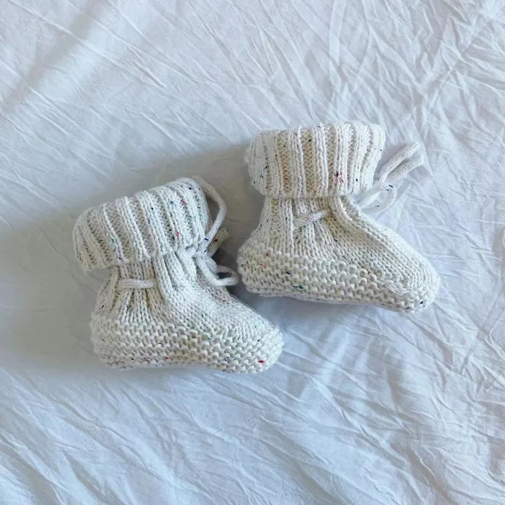 STRICK-BABYSCHUHE