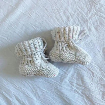 STRICK-BABYSCHUHE