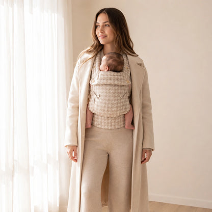 BABYTRAGE – NEUTRALES HAUNDSTOOTH-MUSTER