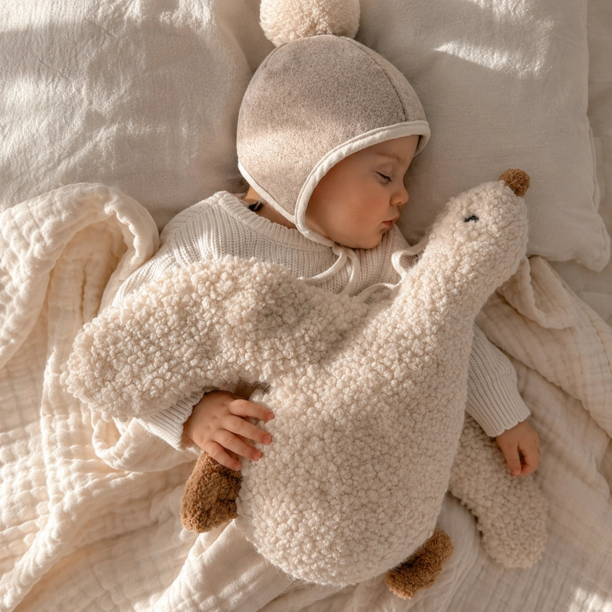 HANDGEFERTIGTE KUSCHELENTE